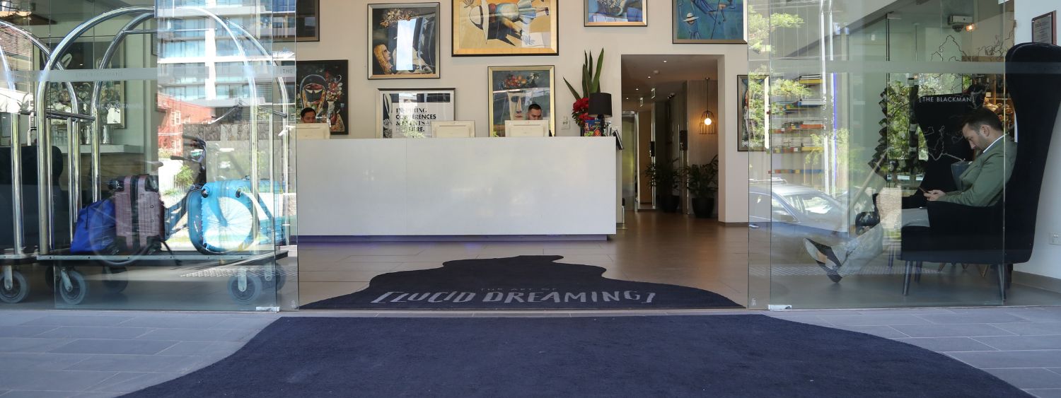 The Benefits of a Commercial Entrance Mat